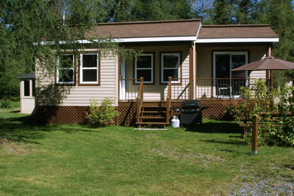 Emme Chalets Sainte-Lucie-de-Doncaster Phòng bức ảnh